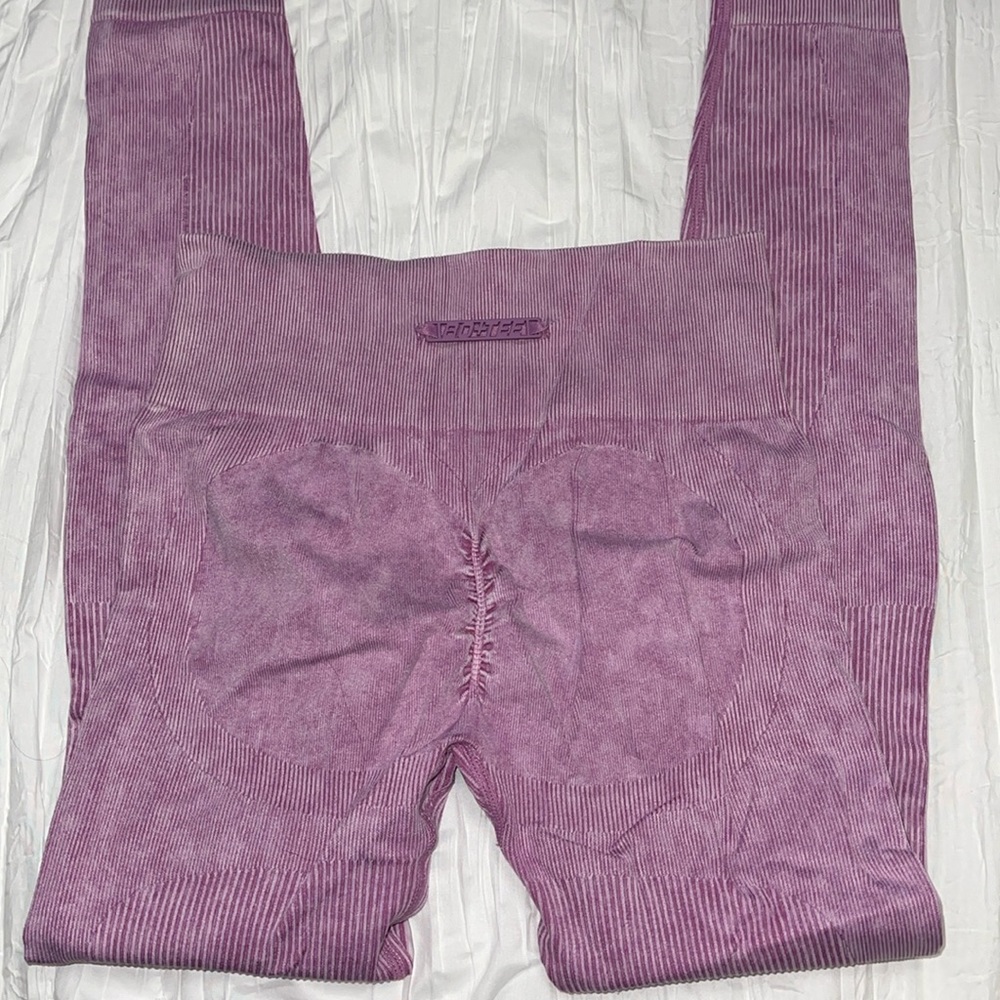 Bo + tee leggings